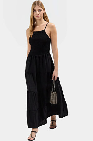 Yazlık Maxi Elbise Rahat Dokuma Kumaş Halter Yaka Gipeli Detay Dayanıklı Malzeme