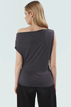 Akışkan Modal Kumaşlı Kolsuz Bluz Fitted Günlük Casual Şık Renk Modern Stil Yüksek Kalite