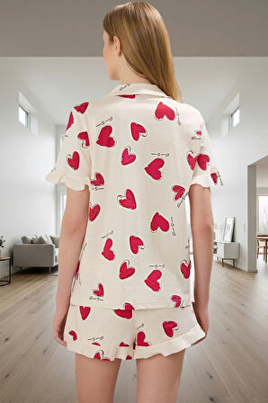 Yazlık %100 Pamuklu Pijama Takımı Kalpli Desenli Volanlı Şort ve Gömlek Modern Stil