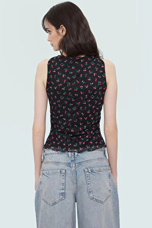 Vücuda Oturan Tül Bluz Kiraz Baskılı V Yaka Yazlık Polyester Kaliteli İşçilik Özel Tasarım