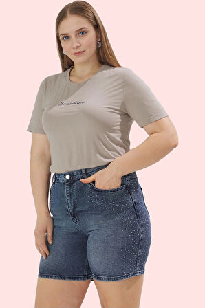 Kadın Büyük Beden Denim Şort Taş Detaylı Yüksek Bel Rahat Günlük Yaz Aylarının Vazgeçilmezi
