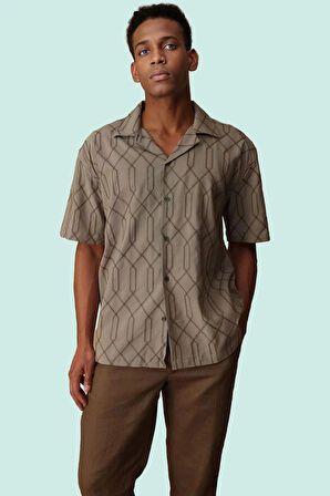 Erkek Basic Fit Nakışlı Gömlek Pamuklu Dokuma Kumaşla Rahatlık ve Şıklık Dayanıklı Malzeme