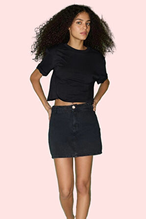 Kadın Care Koleksiyonu Pamuklu Şort Etek Şık ve Rahat Günlük Kombinler İçin Modern Tasarım