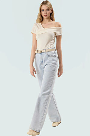 Rahat Pamuklu Örme Bluz Asimetrik Yaka Fitted Kalıp Şık Görünüm Seçkin Malzeme