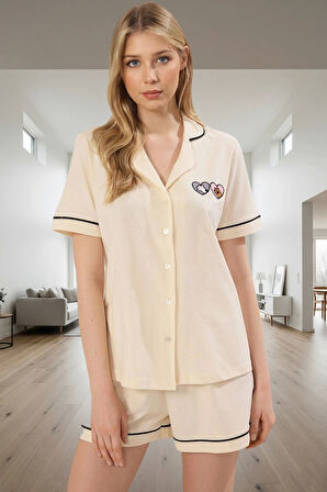 Rahat ve Şık Yazlık Pijama Takımı Örme Kumaş Kısa Kollu Nakış Detayları Konforlu Kesim
