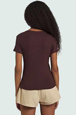 Yazlık Kısa Kollu Pamuklu Elastan Bluz Köpek Nakışlı Fitted Rahat Kullanım