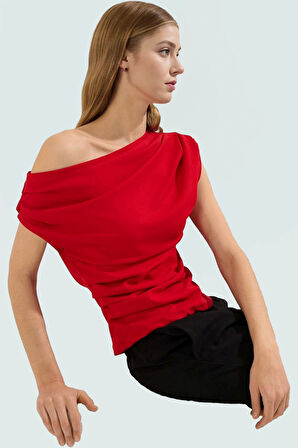 Şık Dökümlü Örme Bluz Asimetrik Yaka Kısa Kol Regular Kalıp Özel Tasarım Modern Stil