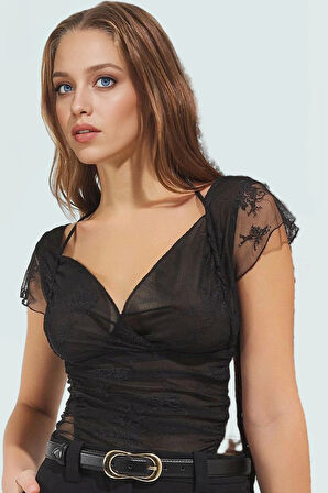 Esnek Örme Bluz V Yaka Tül Kumaş Yazlık Fitted Premium Kalite Şık Görünüm