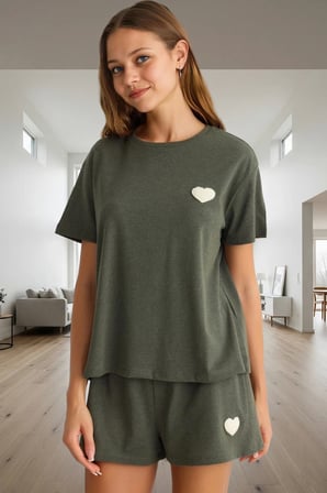 Rahat Yazlık Pijama Takımı Pamuklu Örme Renk Kalp Detaylı 2’li Günlük Kullanım İçin