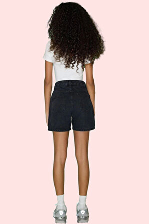 Kadın Denim Şort Pamuk Rahat Günlük Kombinler İçin Modern Tasarım Yaz Aylarının Vazgeçilmezi