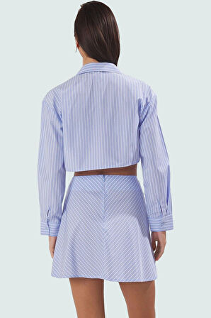 Plaj Şıklığı İçin Çok Çizgili Dokuma Üçlü Takım Zarifane Tasarım Modern Stil Trend