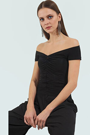 Rahat ve Şık Örme Bluz Carmen Yaka Kısa Kol Regular Kalıp Profesyonel Görünüm