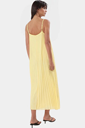 A line Tül Maxi Elbise Örme Kumaş Halter Yaka Yırtmaçlı Rahat Kesim Mükemmel Uyum Trend Tasarım