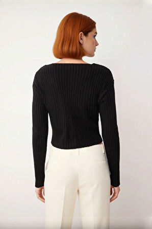 Kadın Basic Siluet Uzun Kollu Crop Akrilik Triko Kazak Regular Kalıp V Yaka Günlük Şıklık Kaliteli