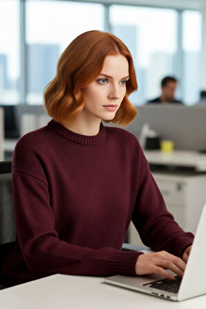 Kadın Oversize Bisiklet Yaka Triko Kazak Düşük Kollu Kış Mevsimi Rahatlığını Sunan Günlük Şıklık