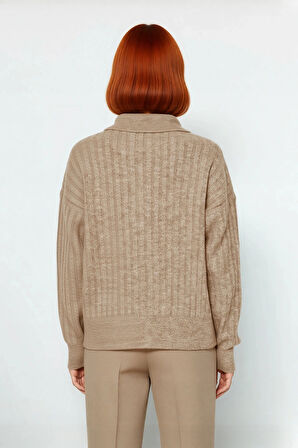 Kadınlara Özel Oversize Fitilli Triko Kazak Düşük Kol Polo Yaka Kış Sezonu İçin İdeal Günlük Giyim