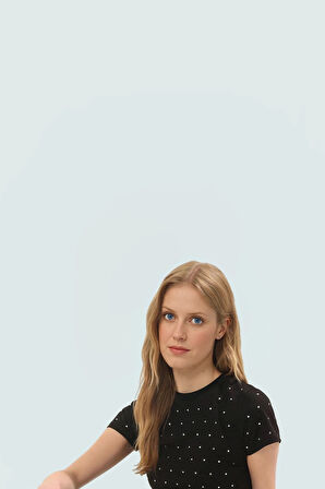 Asimetrik Taşlı T shirt Pamuklu Fitted Yazlık Dayanıklı Malzeme Modern Stil Özenle Seçilmiş