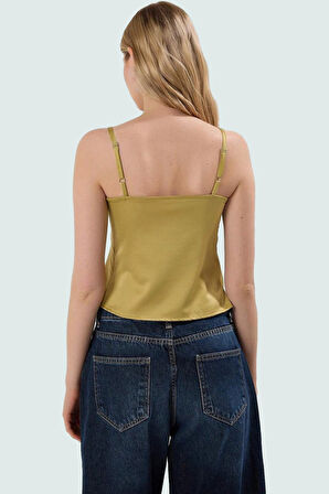 Regular Kalıp Saten Bluz Kolsuz İnce Askılı Rahat Günlük Kaliteli İşçilik Modern Stil