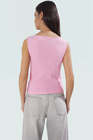 Kadın Kolsuz Örme Bluz Kayık Yaka Fitted Kalıp Rahat Günlük Stil Ve Şık Modern