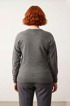 Kadın Düz Desen Regular Kalıp Triko V Yaka Kazak Uzun Kollu Ve Şık Düğme Detayları İle Kaliteli