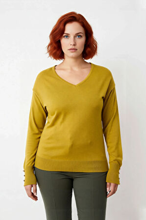 Kadın Düz Desen Regular Kalıp Triko V Yaka Kazak Uzun Kollu Ve Şık Düğme Detayları İle Kaliteli