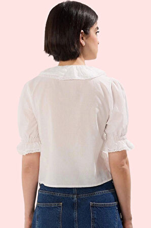 Kadın Pamuklu Gömlek V Yaka Fırfırlı Truvakar Kol Günlük Şıklık Yaz Aylarının Vazgeçilmezi