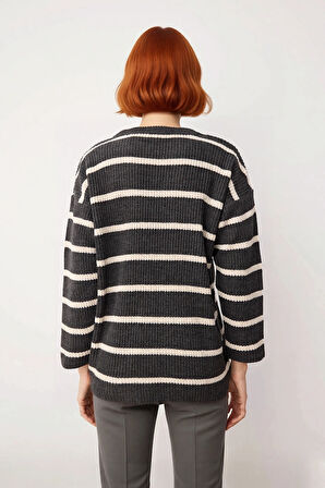 Kadınlara Özel Oversize Çizgili Triko Kazak Bisiklet Yaka Uzun Kollu Kış Stiline Modern Dokunuş