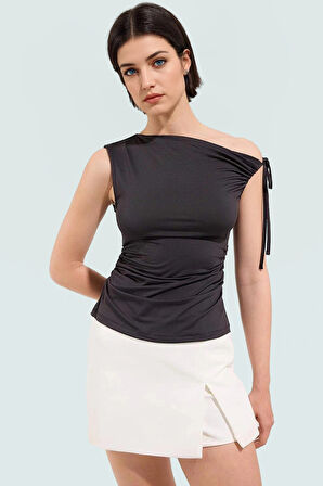 Yazlık Kolsuz Bluz Fitted %100 Polyester Asimetrik Yaka Günlük Stil Modern