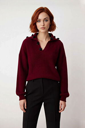 Kadın Akrilik Triko Selanik Dokuma Devrik Yaka Gül Aksesuarlı Uzun Kollu Rahat Kışlık Kazak