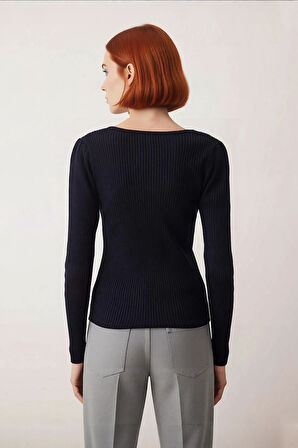 Kadınlara Özel Ekru Çizgili Kare Yaka Triko Bluz Fitted Uzun Kollu %100 Akrilik Zarafeti Kaliteli