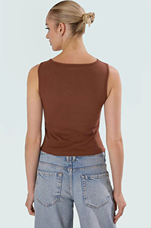 Kadın Kolsuz Örme Bluz Kayık Yaka Fitted Kalıp Rahat Günlük Stil Ve Şık Modern