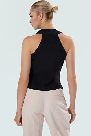 Yazlık Modal Bluz; V Yaka; Fitted; Melfi Dokuma Günlük Kullanım İçin Rahat Ve Şık Seçkin Malzeme