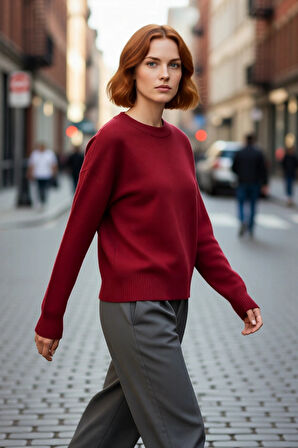 Kadın Düz Desen Oversize Rahat Kalıp Viskoz Triko Soğuk Hava İçin Zamansız Şık Kazak Kaliteli