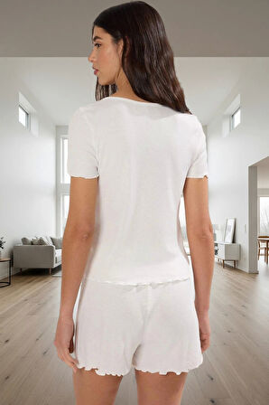 Dantel Detaylı Viskoz Pijama Takımı Rahat Şık ve Nefes Alabilir Dayanıklı Malzeme