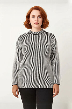 Kadın Regular Kalıp Uzun Kollu Orta Kalınlıkta Fitilli Çizgili Bisiklet Yaka Triko Kazak Seçimi