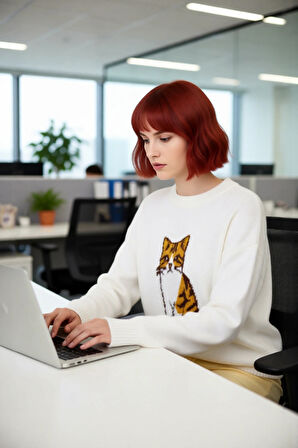 Genç Kadın Rahat Kesim İntersia Dokuma Köpek Nakışlı Bisiklet Yaka Triko Kazak Trend Stil Kaliteli