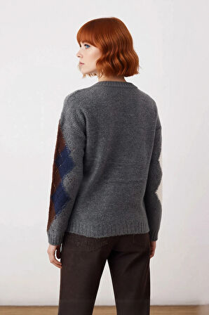 Kadın Dik Yaka Baklava Desenli Oversize Triko Kazak Düşük Kol Rahatlığıyla Kışlık Stil Sunar