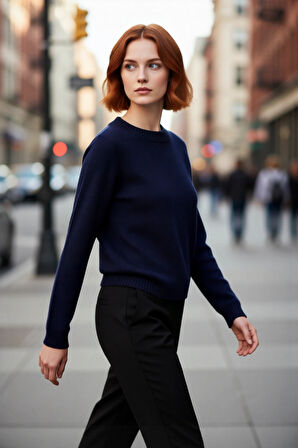 Kadın Oversize Bisiklet Yaka Standart Kol Triko Kazak Düğmeli Detayıyla Günlük Şıklığı Yakala