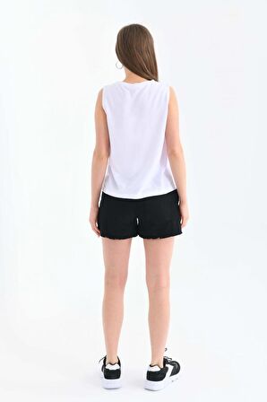 Bisiklet Yaka Baskı ve Taşlı Siyah Şortlu Beyaz Kadın Eşofman