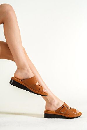 Esta Cırt Detaylı Casual Terlik