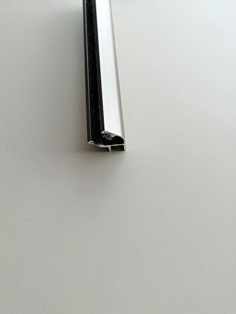 8 MM ALM CAM BALKON AÇILI KÖŞE HAŞ BRONZ 150 CM