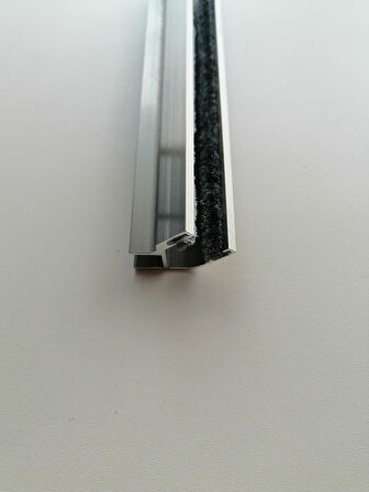 8 MM ALM CAM BALKON AÇILI KÖŞE HAŞ BRONZ 150 CM