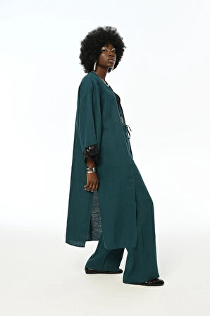 KOLLARI PAYET İŞLEMELİ %100 KETEN PETROL RENK UZUN KİMONO CEKET