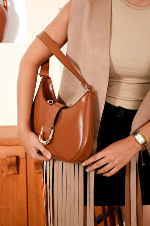 Kadın Toka Detaylı Şık  Baget Çanta