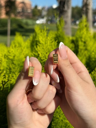 8 Ayar Altın Külçe Küpe Model