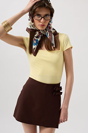 Fiyonk Detay Mini Etek