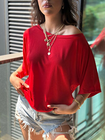 Kadın Tek Omuzu Açık Kısa Kollu Salaş Viskon Bluz