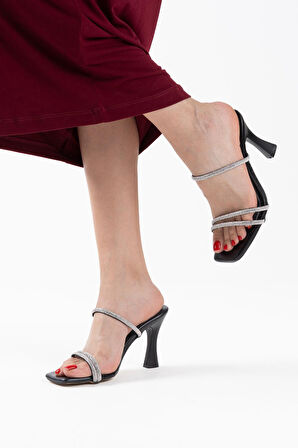 Alvina Siyah Taşlı İnce Bantlı Kadın Topuklu Terlik