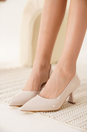 Seraphine Kadın Bej Rugan Topuklu Ayakkabı