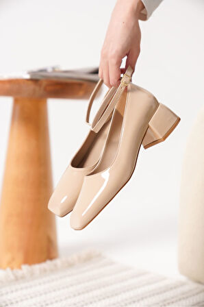 Arilla Bej Rugan Kadın Topuklu Ayakkabı